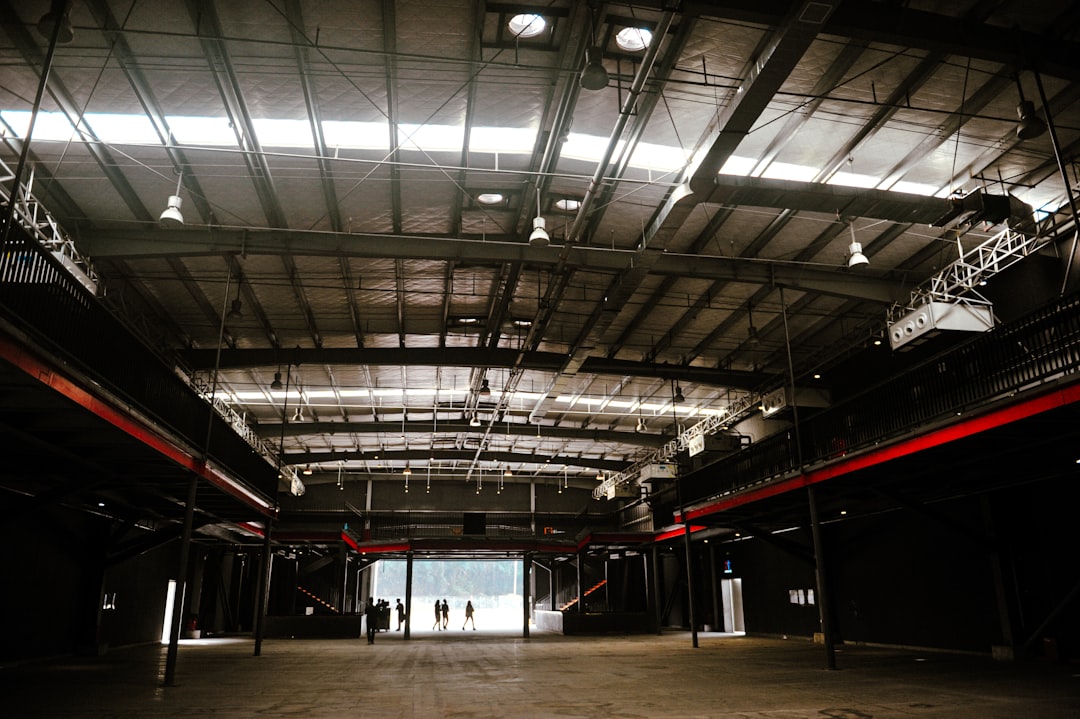 Why Top Exporters Are Moving to Regional Warehousing to Protect Margins